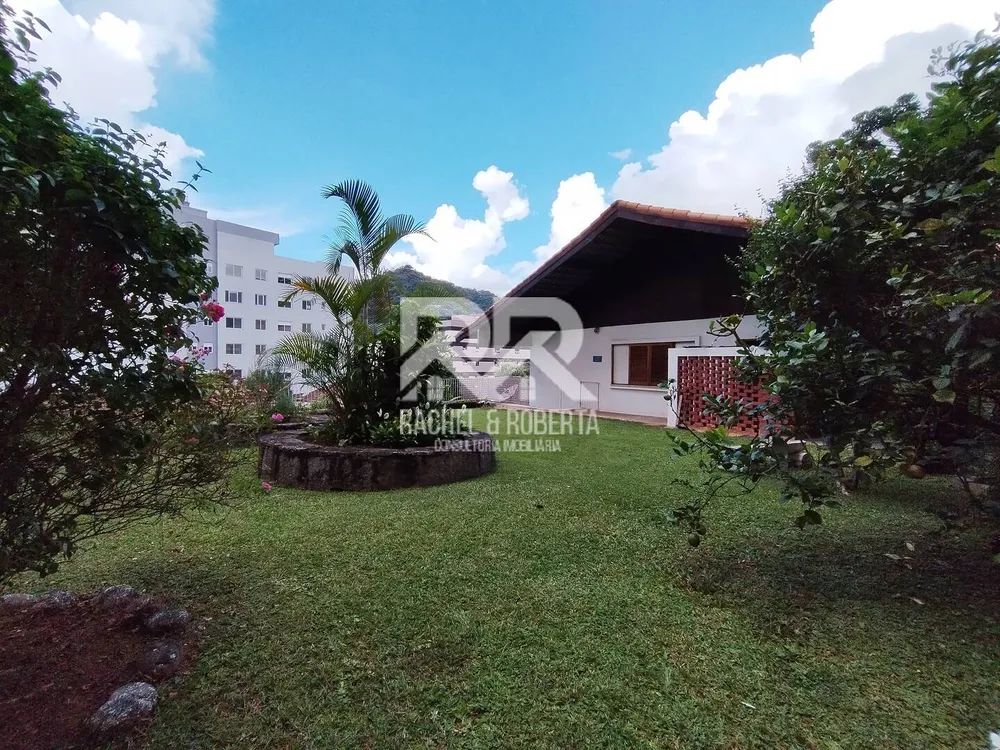 Casa, 3 quartos, 275 m² - Foto 28