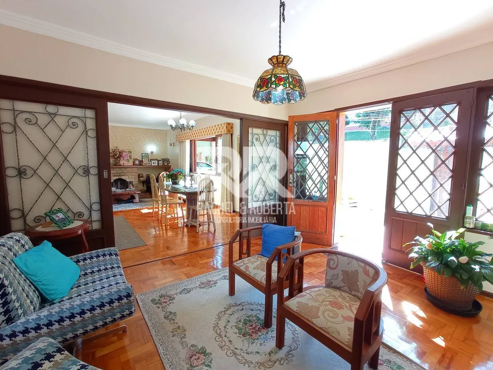 Casa, 7 quartos, 226 m² - Foto 3