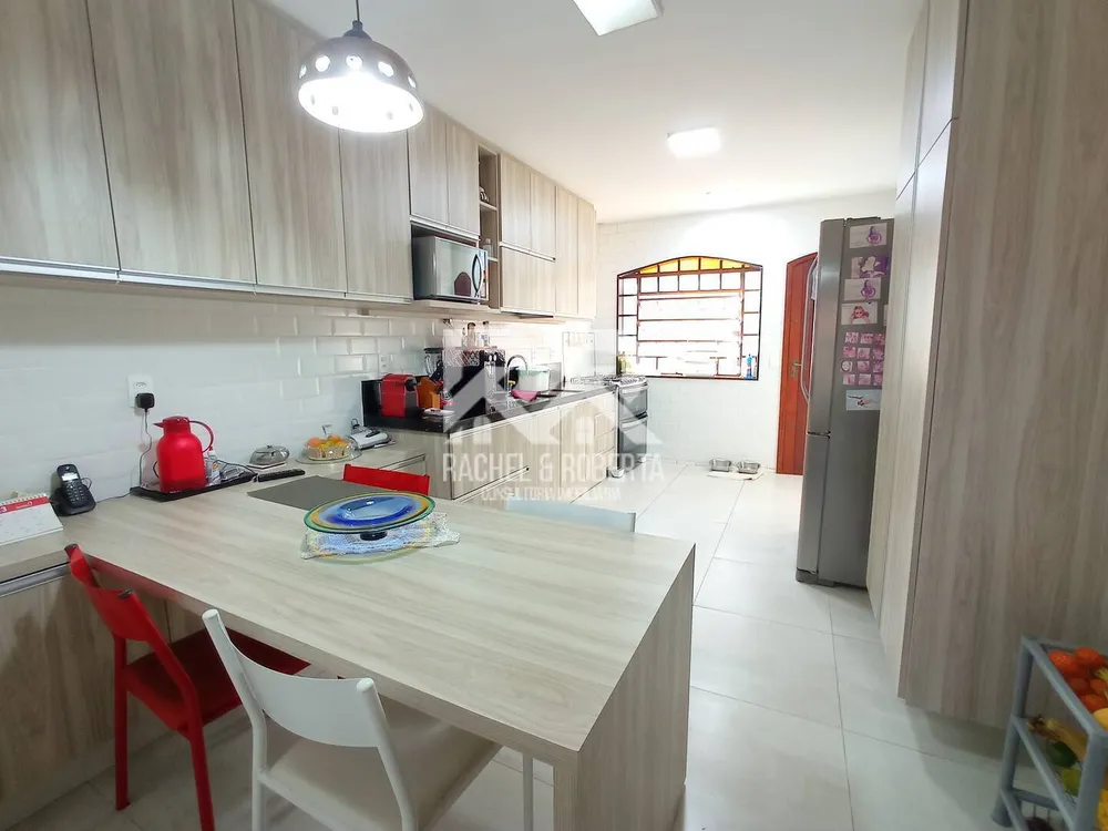 Casa, 4 quartos, 215 m² - Foto 23