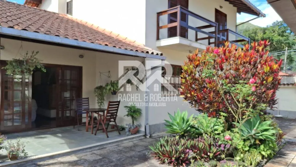 Casa, 3 quartos, 239 m² - Foto 2