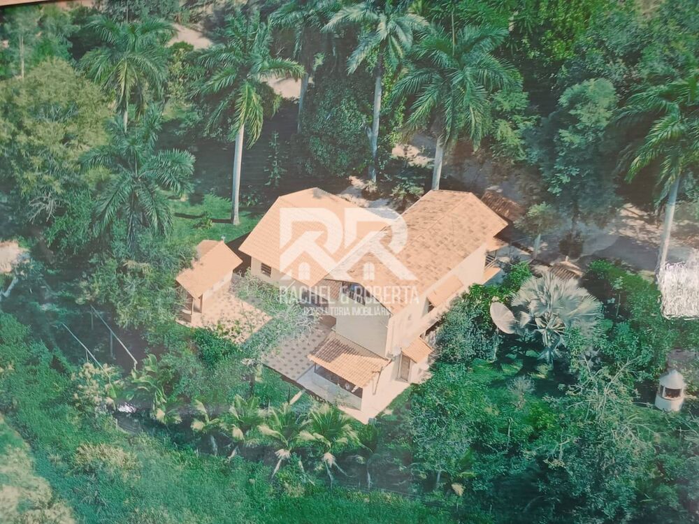 Fazenda à venda com 3 quartos, 61000m² - Foto 1