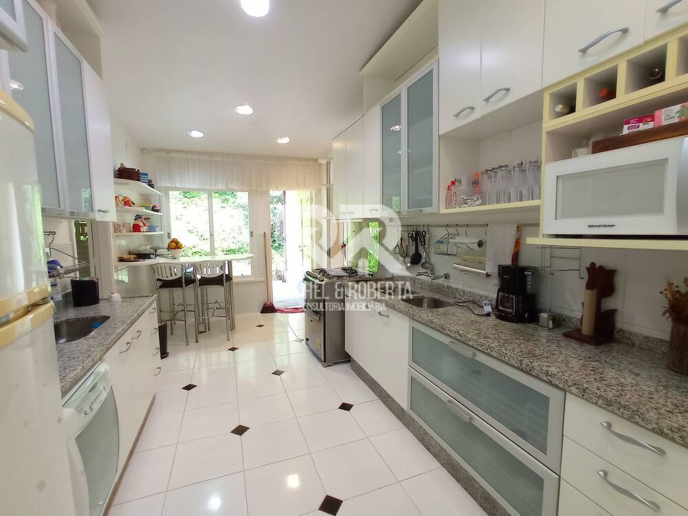 Casa, 3 quartos, 256 m² - Foto 13