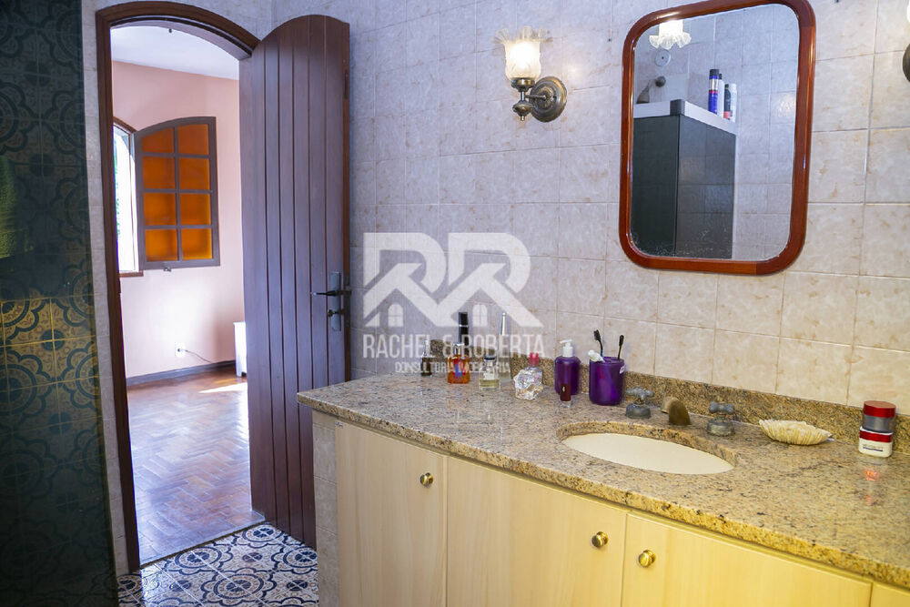 Casa à venda com 4 quartos, 368m² - Foto 2