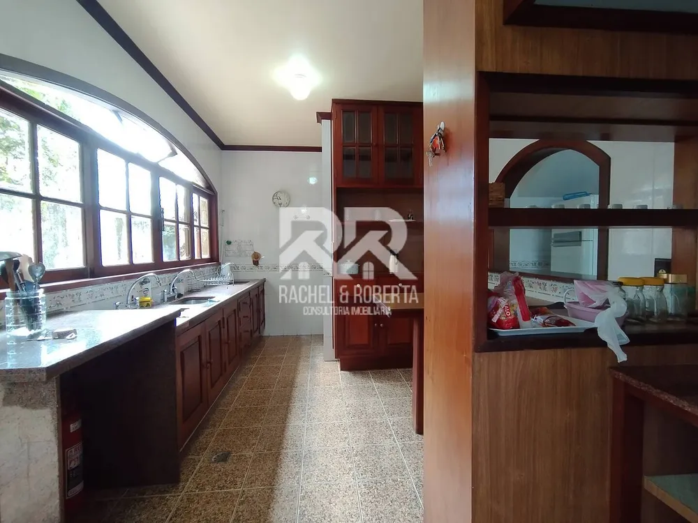Casa, 8 quartos, 1350 m² - Foto 29