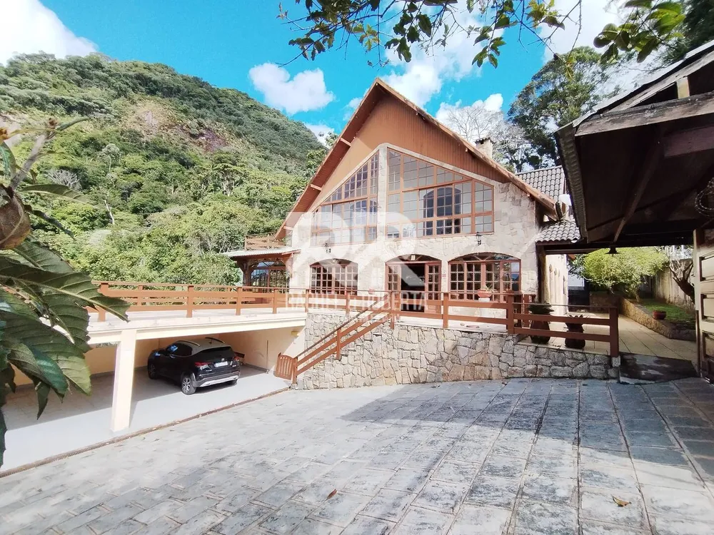 Casa, 8 quartos, 1350 m² - Foto 13