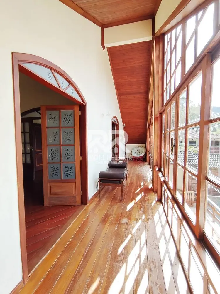 Casa, 8 quartos, 1350 m² - Foto 49