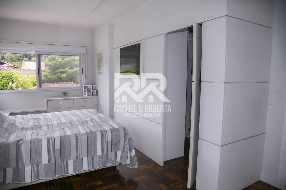 Casa de Condomínio à venda com 4 quartos, 260m² - Foto 4