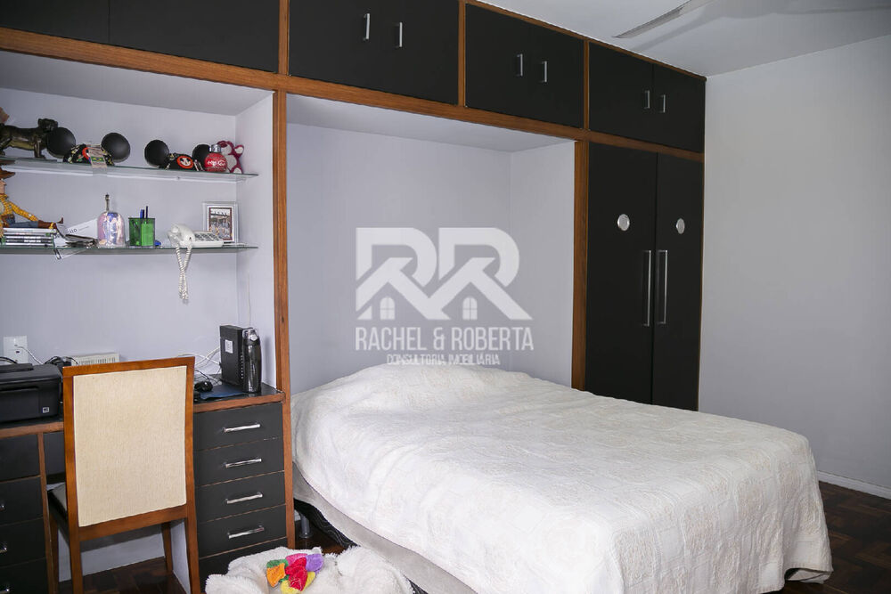 Casa de Condomínio à venda com 4 quartos, 260m² - Foto 2