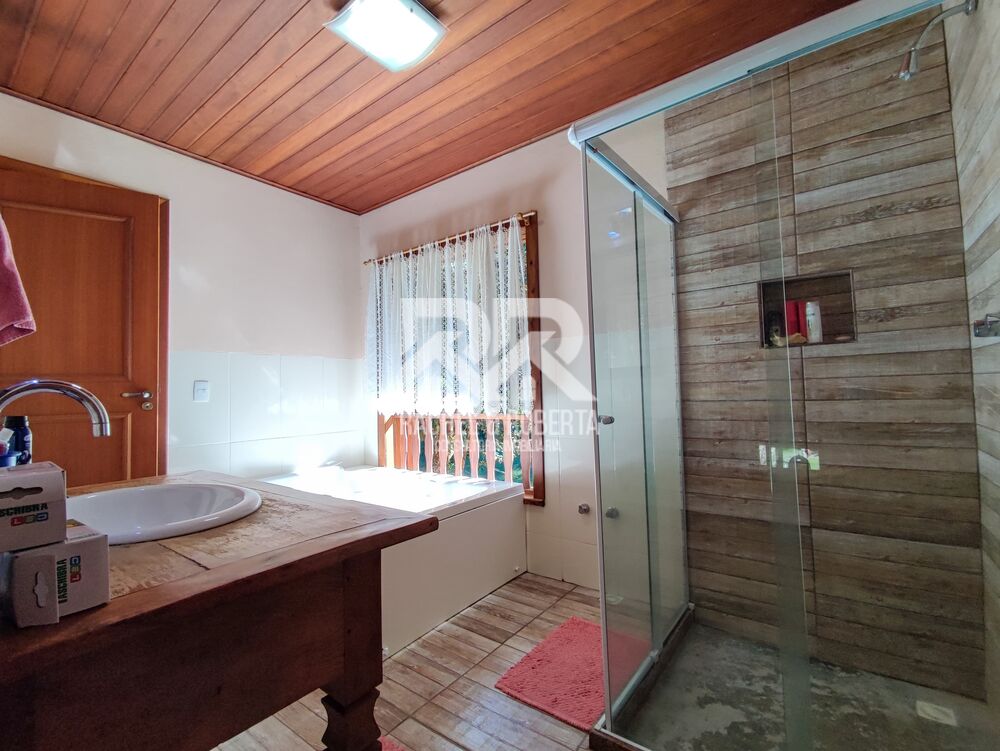 Casa à venda com 7 quartos, 300m² - Foto 7