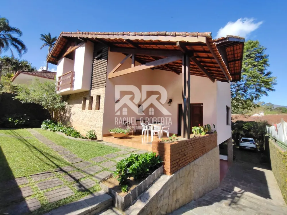 Casa, 5 quartos, 245 m² - Foto 1