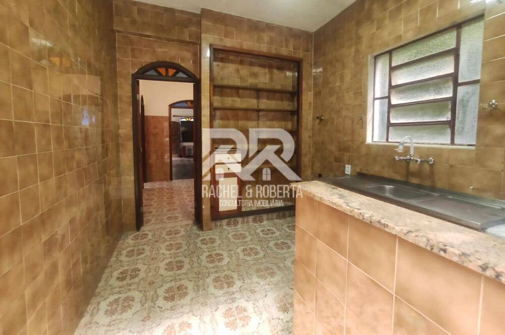 Casa, 5 quartos, 182 m² - Foto 4