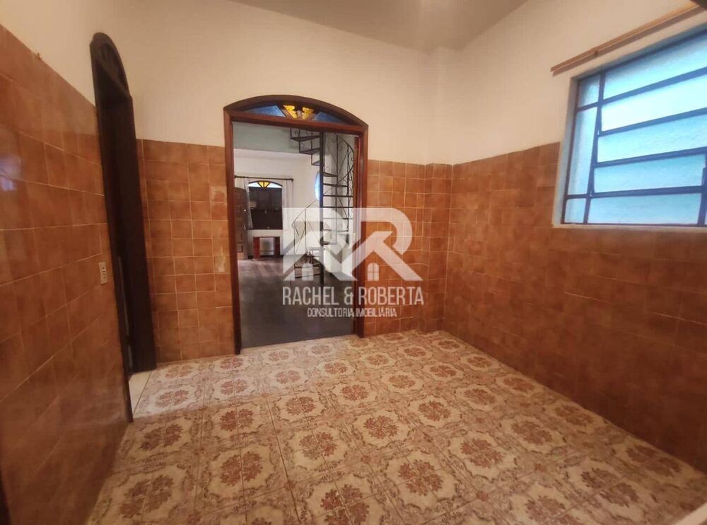 Casa, 5 quartos, 182 m² - Foto 3