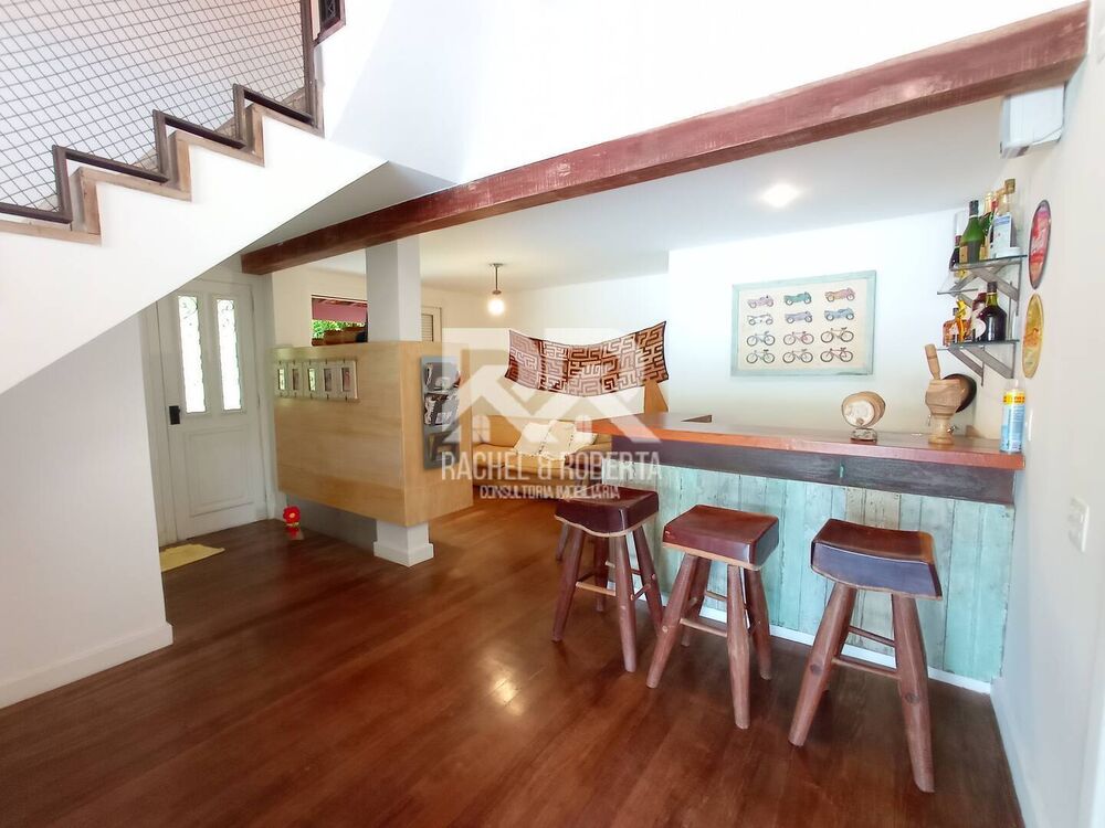 Casa à venda com 4 quartos, 330m² - Foto 3