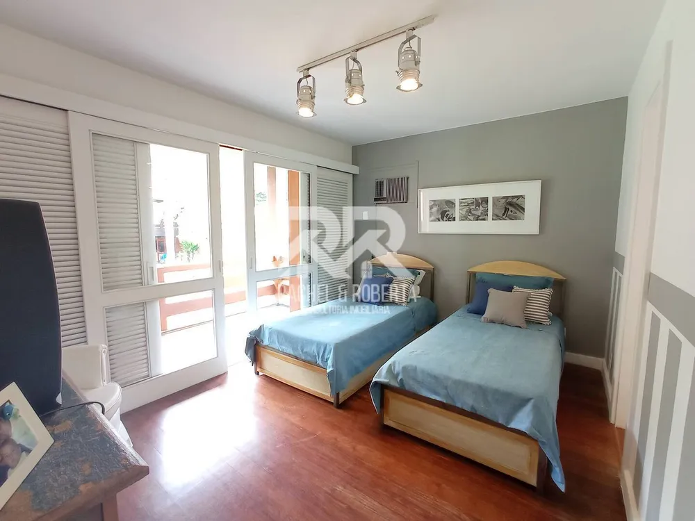 Casa, 4 quartos, 330 m² - Foto 29