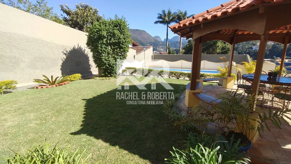Casa, 6 quartos, 213 m² - Foto 9