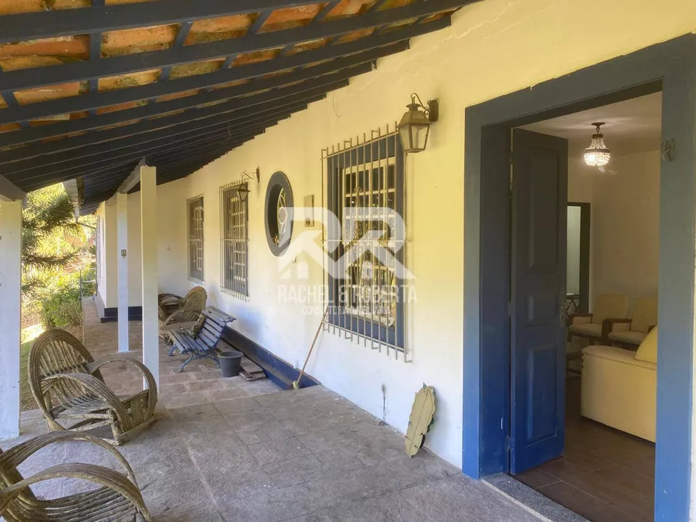 Casa, 5 quartos, 240 m² - Foto 1