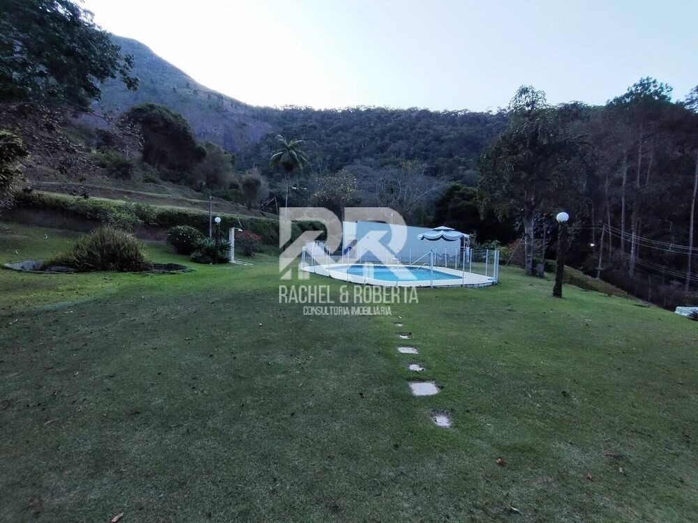 Casa de Condomínio à venda com 5 quartos, 260m² - Foto 3