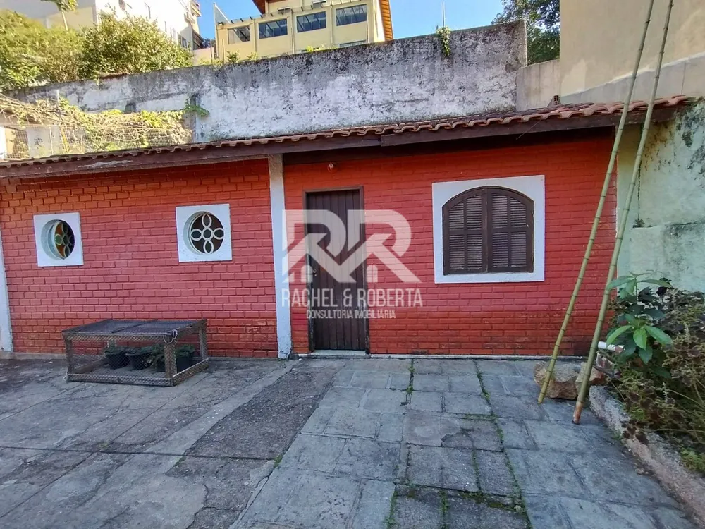 Casa, 6 quartos, 250 m² - Foto 9
