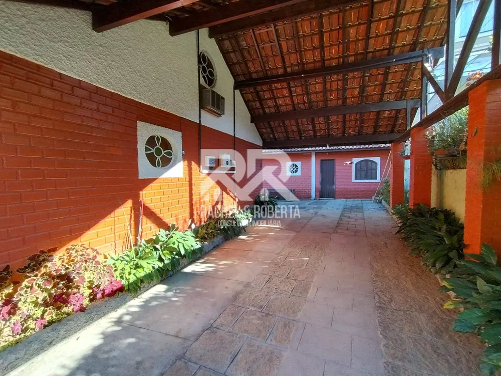 Casa, 6 quartos, 250 m² - Foto 10
