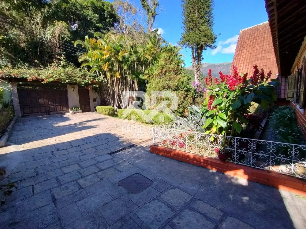 Casa, 6 quartos, 250 m² - Foto 5