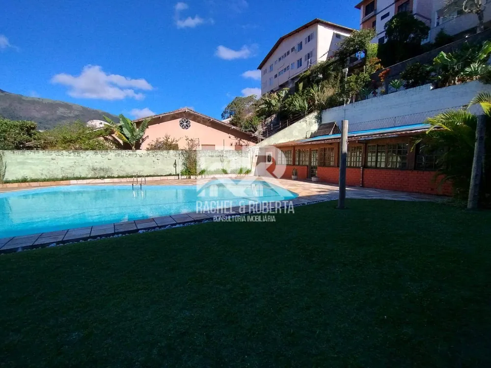 Casa, 6 quartos, 250 m² - Foto 4