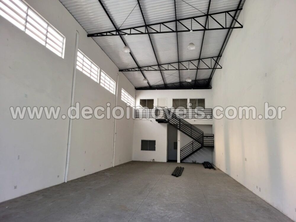 Depósito-Galpão-Armazém para alugar, 270m² - Foto 2