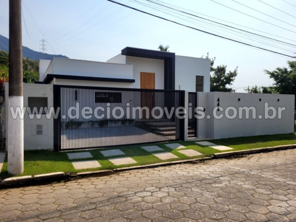 Casa, 3 quartos, 168 m² - Foto 2