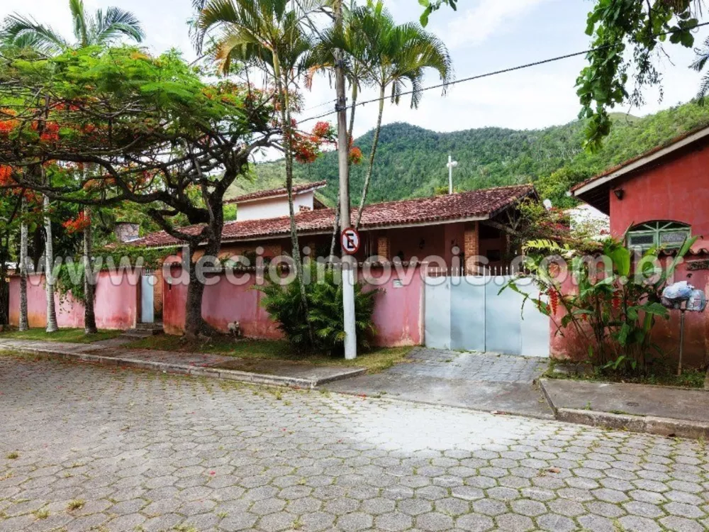 Casa à venda com 4 quartos, 350m² - Foto 1