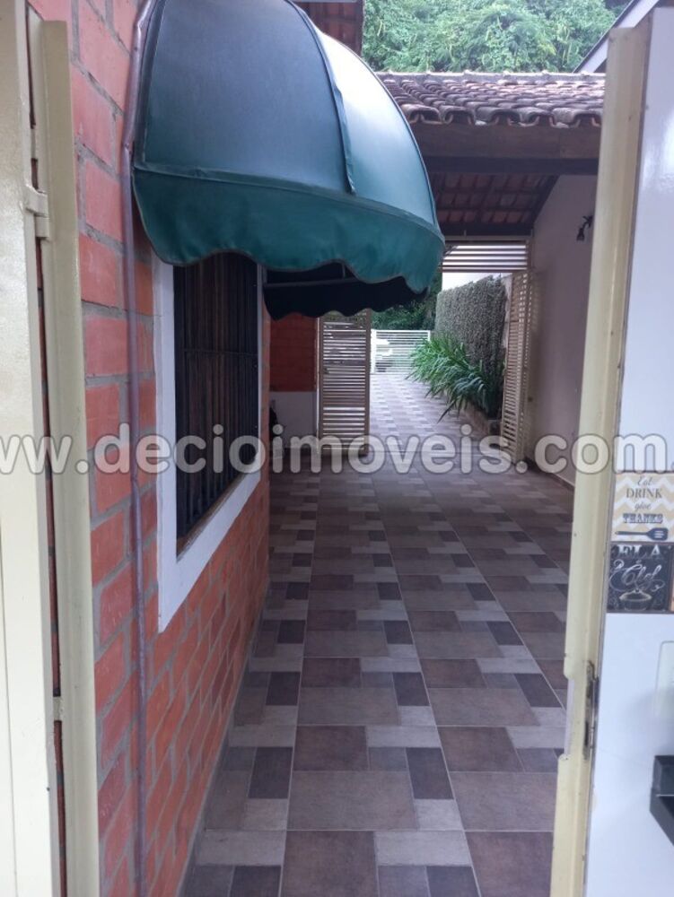 Casa à venda com 3 quartos, 250m² - Foto 4