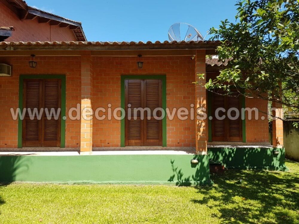 Casa, 3 quartos, 205 m² - Foto 1