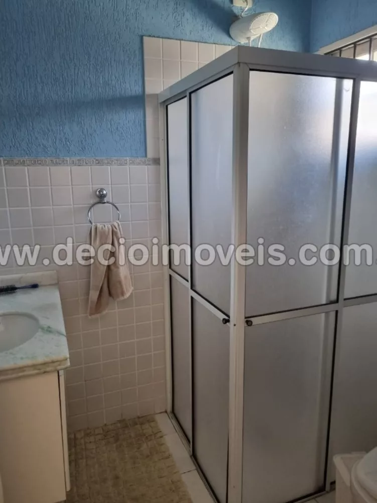 Casa à venda com 3 quartos, 129m² - Foto 2