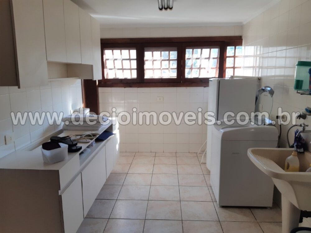 Sobrado, 5 quartos, 750 m² - Foto 1