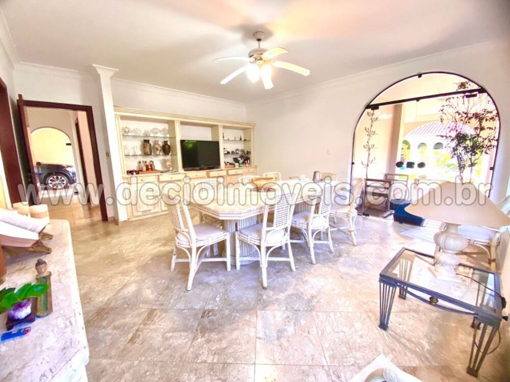 Casa à venda com 7 quartos, 1000m² - Foto 4