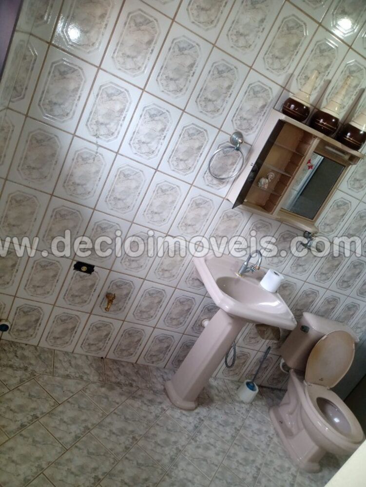 Casa à venda com 3 quartos, 250m² - Foto 4