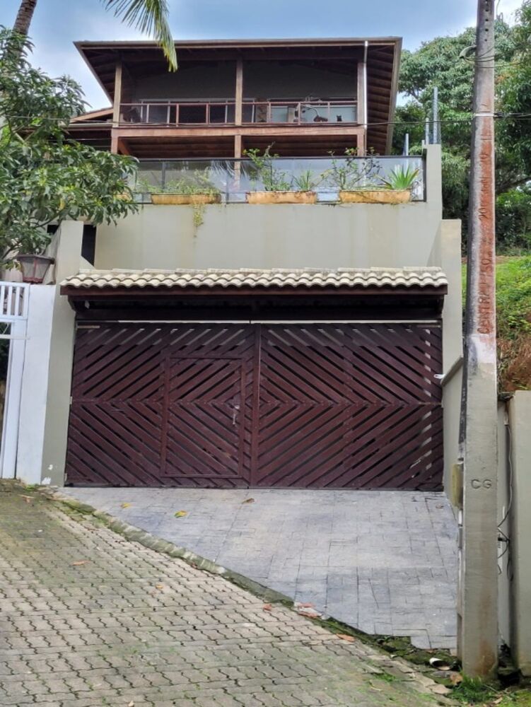 Sobrado, 3 quartos, 341 m² - Foto 1