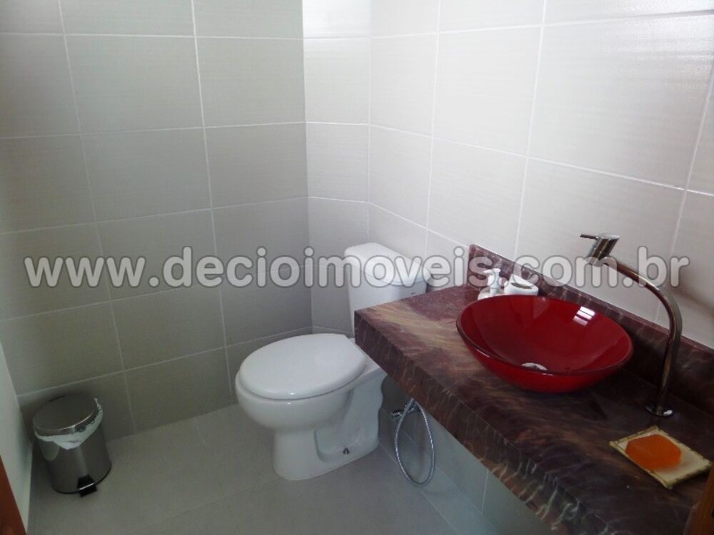 Sobrado, 6 quartos, 258 m² - Foto 1