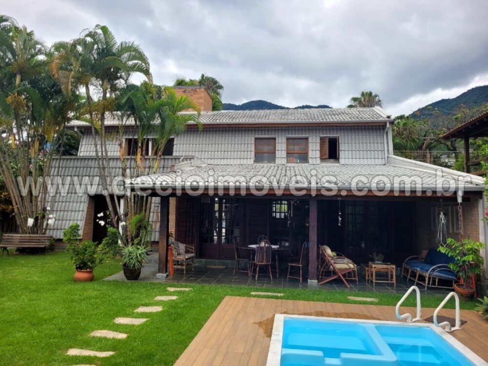 Sobrado, 5 quartos, 216 m² - Foto 1