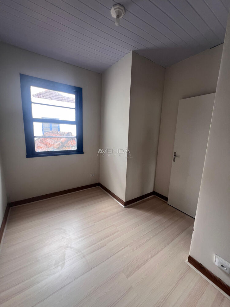 Prédio Inteiro para alugar com 6 quartos, 240m² - Foto 17