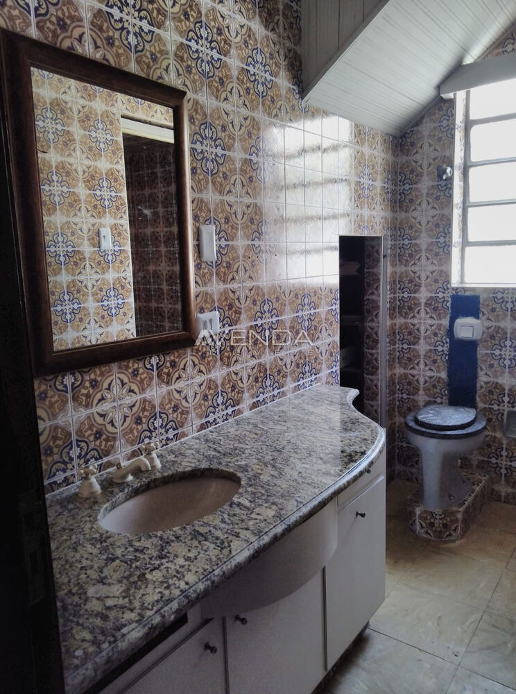 Prédio Inteiro para alugar com 6 quartos, 240m² - Foto 14