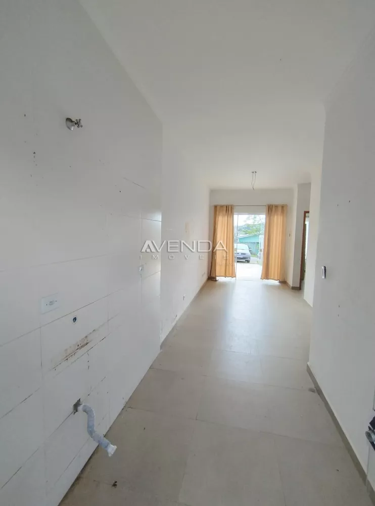 Casa à venda com 3 quartos, 84m² - Foto 4