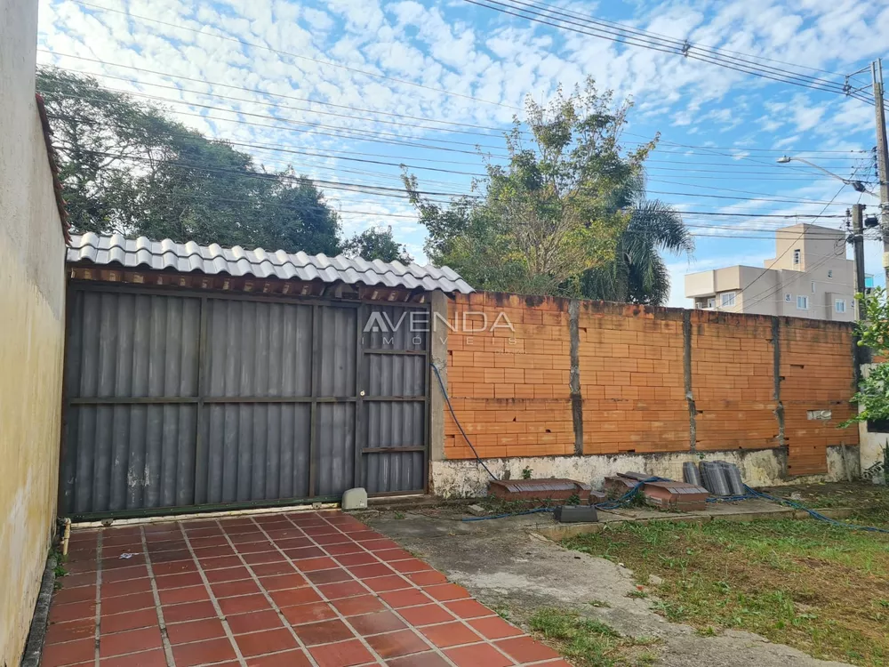 Casa à venda com 3 quartos, 155m² - Foto 2