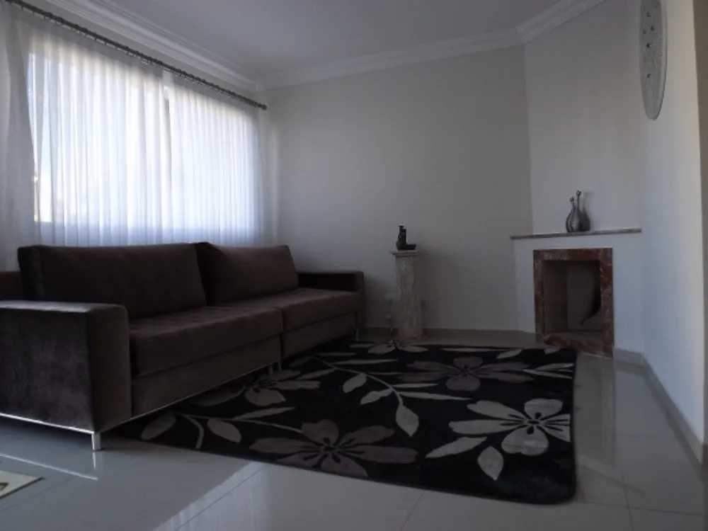 Sobrado, 4 quartos, 240 m² - Foto 4
