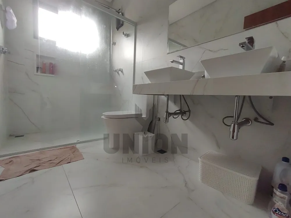 Casa, 3 quartos, 250 m² - Foto 7