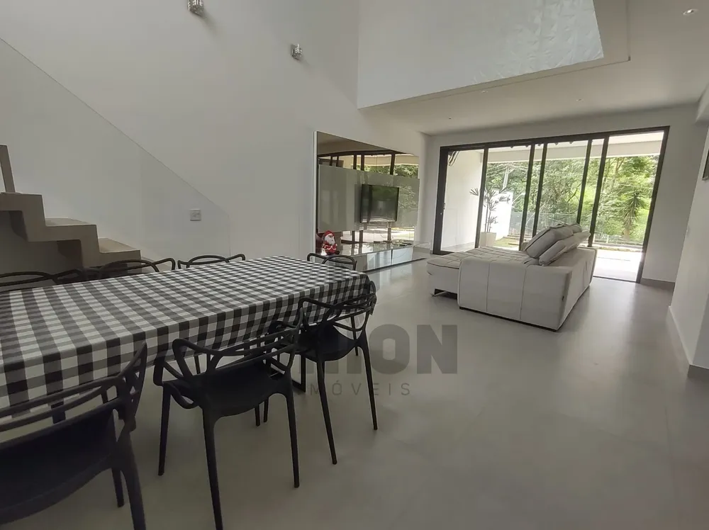 Casa, 3 quartos, 250 m² - Foto 3