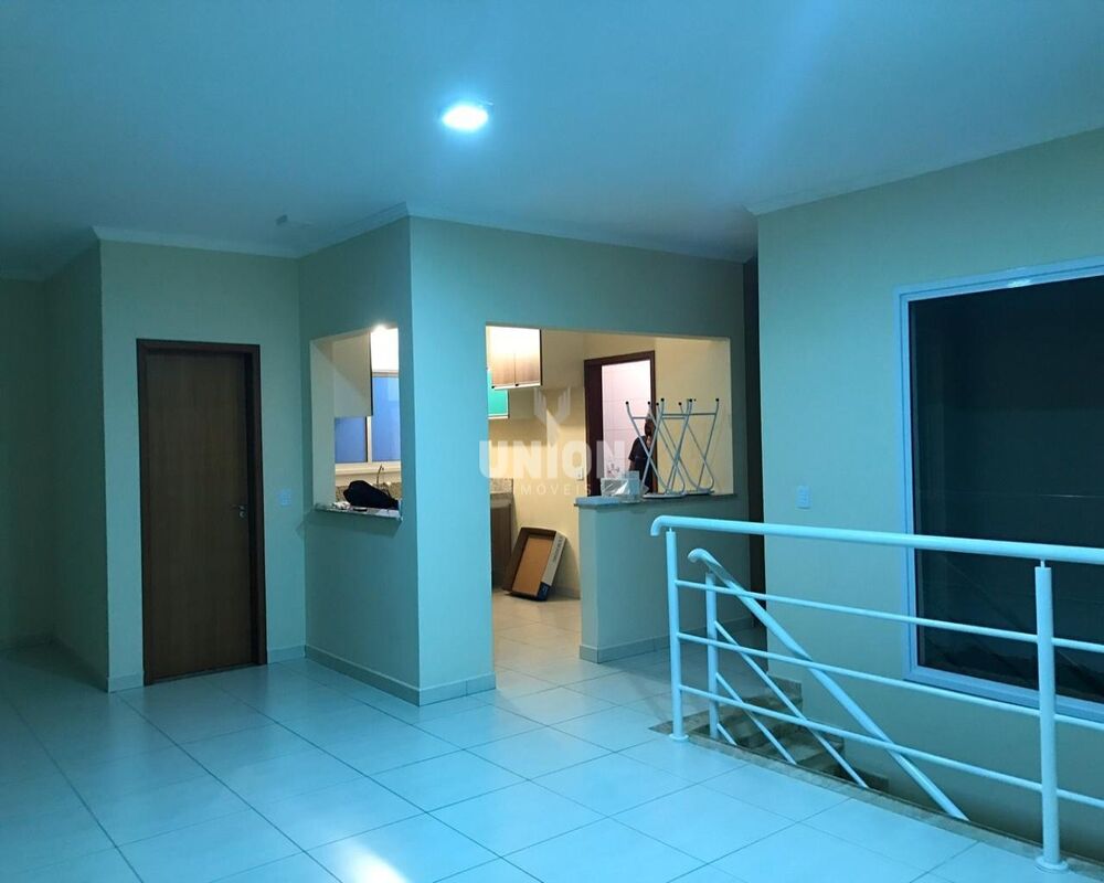 Casa, 3 quartos, 185 m² - Foto 1