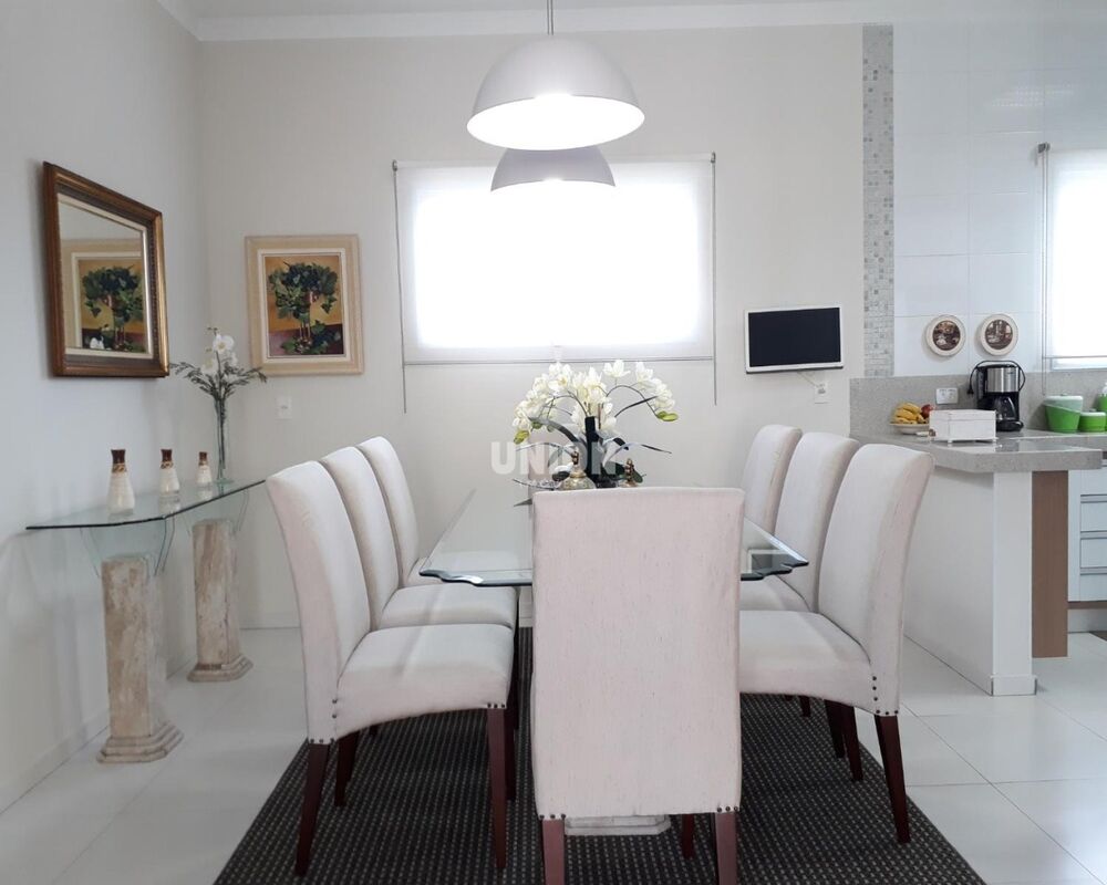 Casa, 3 quartos, 257 m² - Foto 4