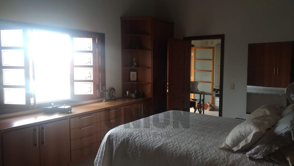 Casa, 3 quartos, 197 m² - Foto 2