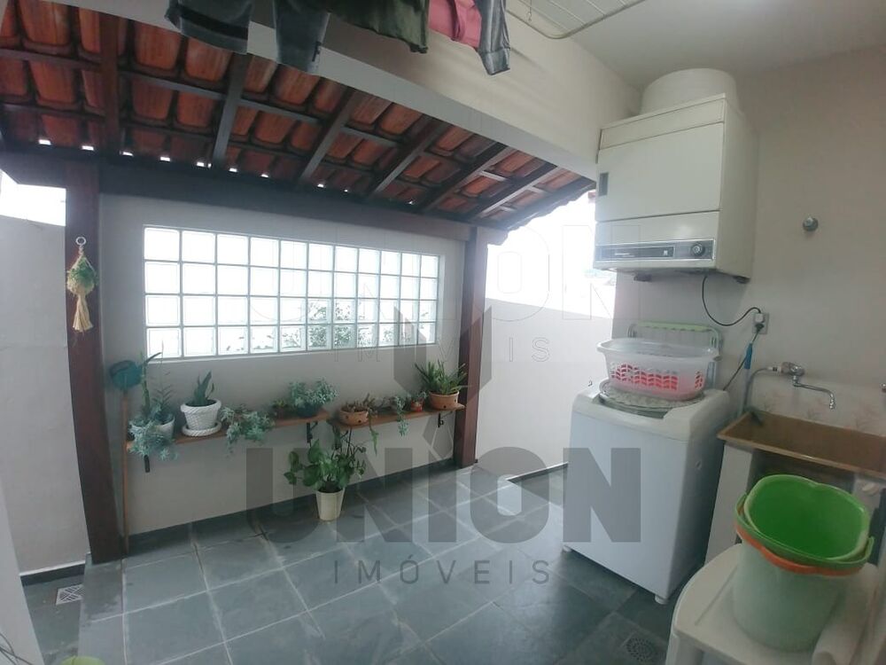 Casa, 3 quartos, 226 m² - Foto 9