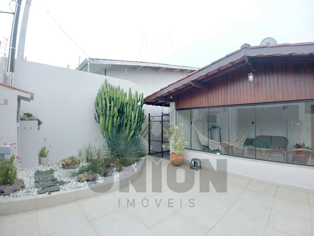 Casa, 3 quartos, 226 m² - Foto 3