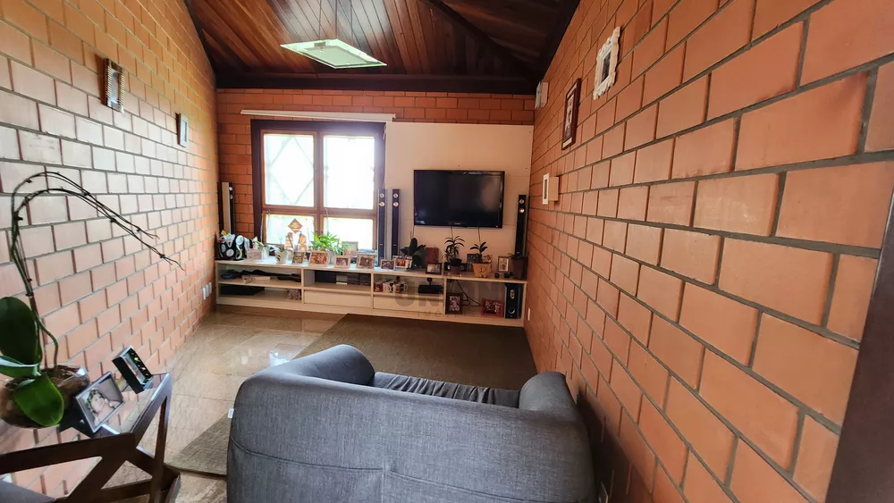 Casa à venda com 5 quartos, 950m² - Foto 6